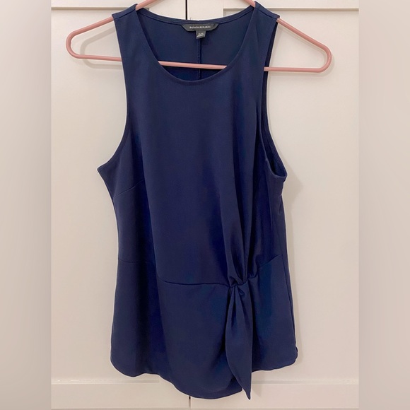 Banana Republic sleeveless top.  EUC - Picture 2 of 9